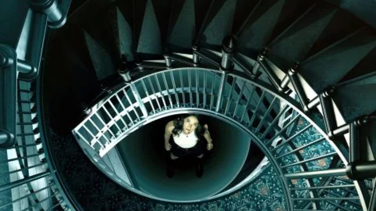 The Watchful Eye الموسم الاول الحلقة 7